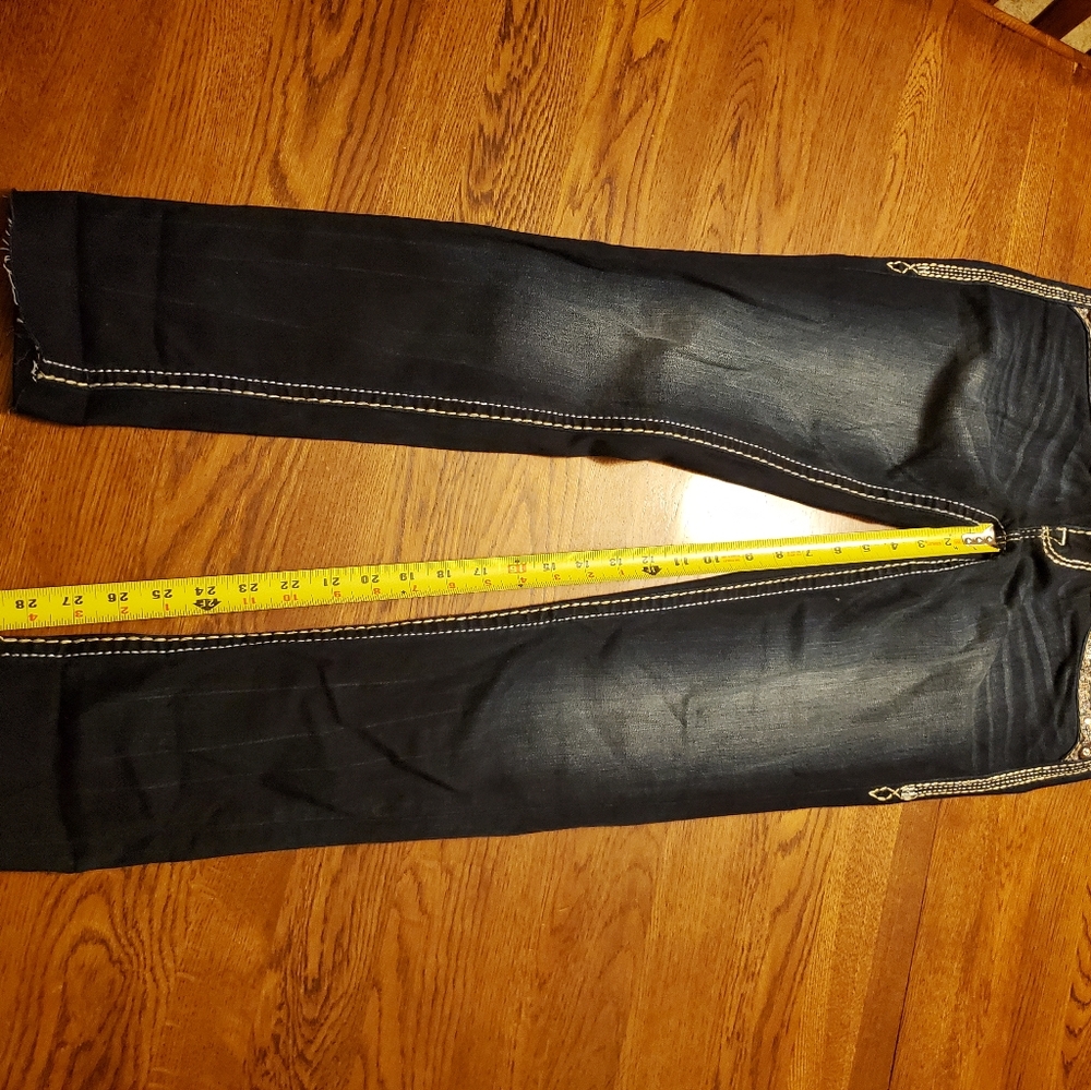 Rock revival Jean's
